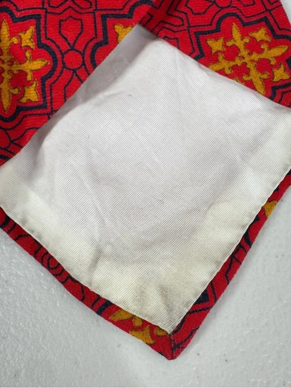 Viyella Wool Cotton Red and Yellow Medallion Patterned Men's Tie Vintage Classic